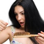 <b>Как остановить выпадение волос</b>